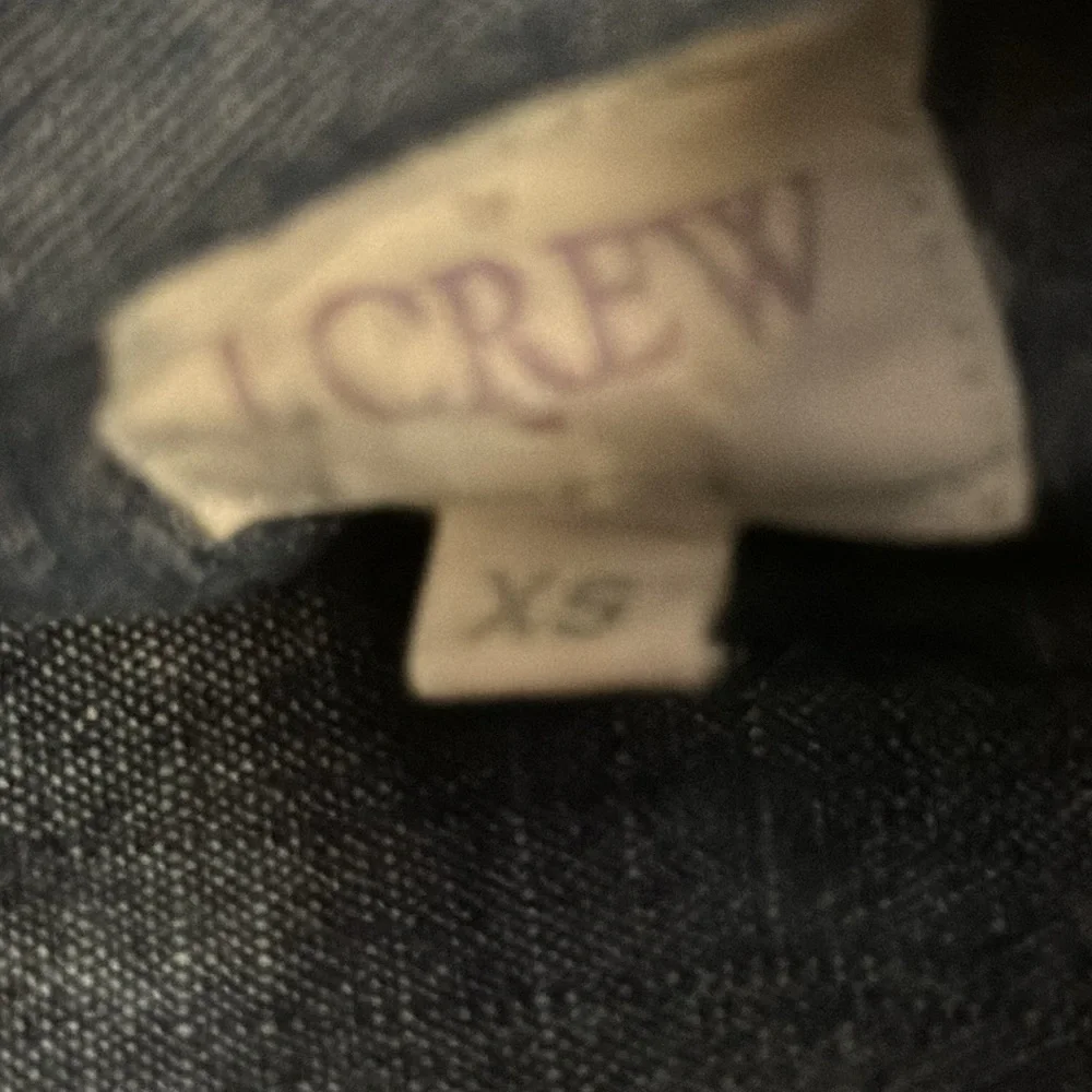 J. Crew classic Chambray buttoned down‎ long sleeves woman’s shirt too Sz XS